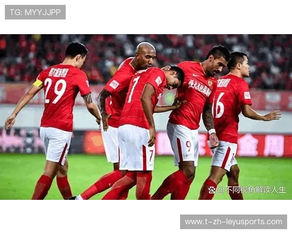 上港后场组合迅速成型，防守稳定性获赞